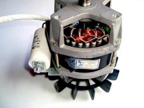 Электродвигатель на бетономешалку СБР 100-132